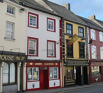 Ирландская улица с пабами