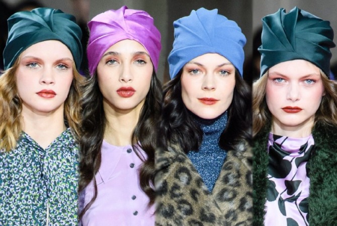 женская чалма разного цвета от бренда Kate Spade New York - модный тренд в женских головных уборах сезона осень-зима 2019-2020