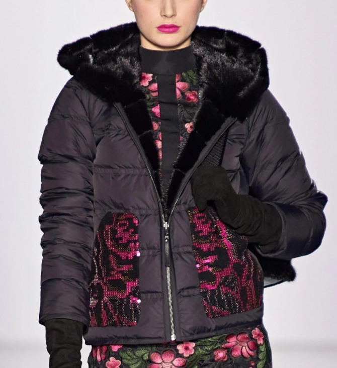 модная отделка зимних женских курток 2021 года - блестящие карманы из рельефной ткани