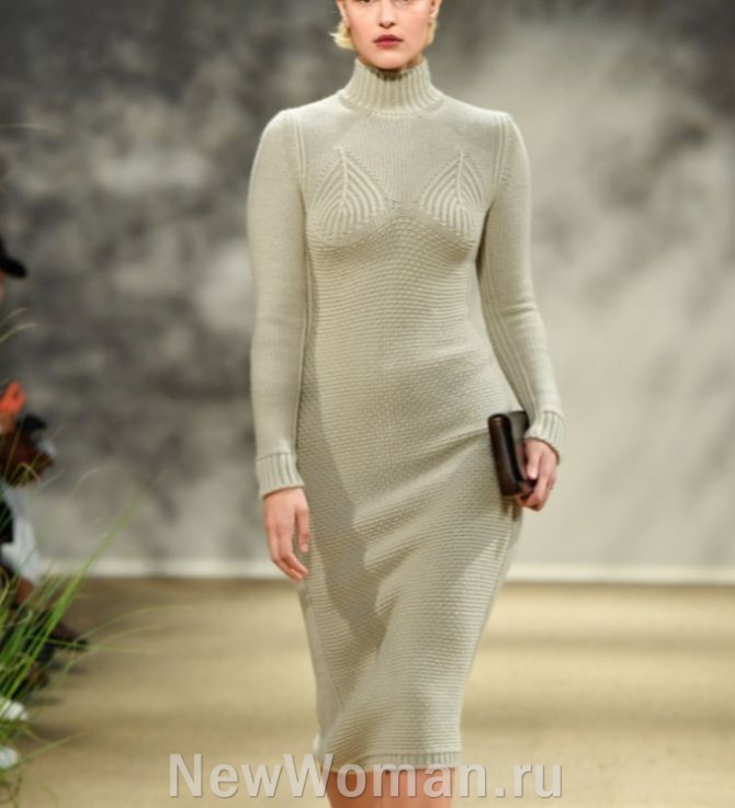 платье-свитер серого цвета, вязаное платье миди, зимнее трикотажное платье 2025 года с длинными рукавами