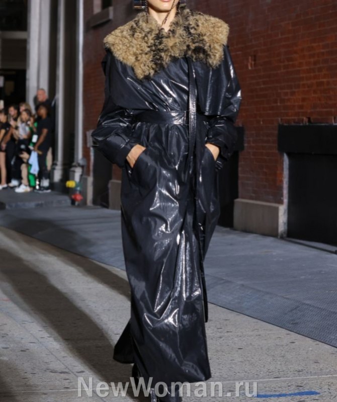  черное кожаное зимнее женское пальто макси 2025 года с меховым воротником и поясом